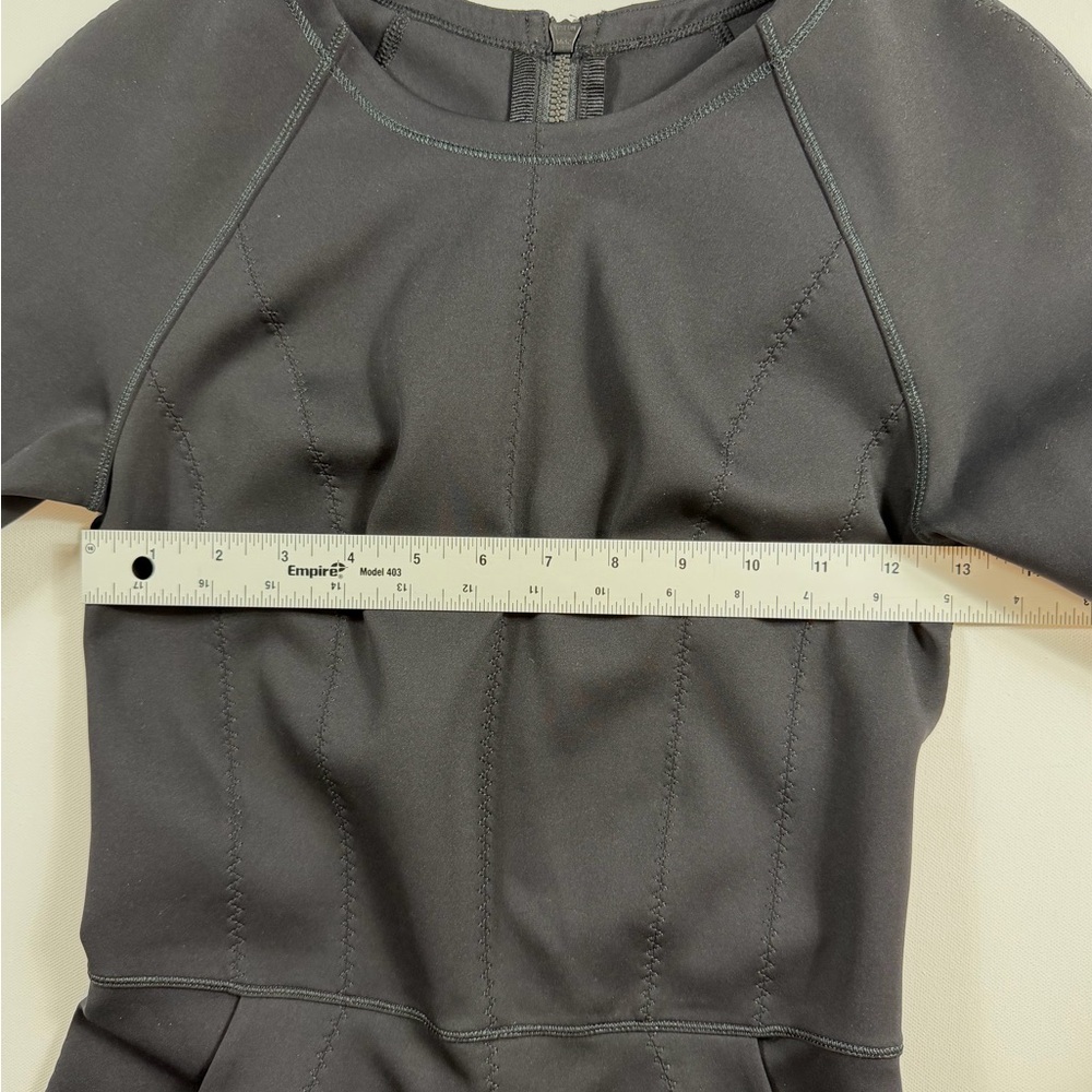 lululemon Black Structured Scuba Neoprene Dress Back Zip Pockets Size 2-4 (est) - Picture 5 of 9